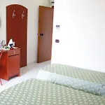 Felix Hotel