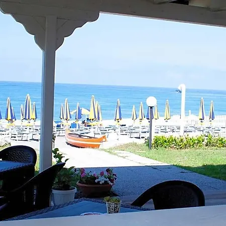 Felix Hotel 4*