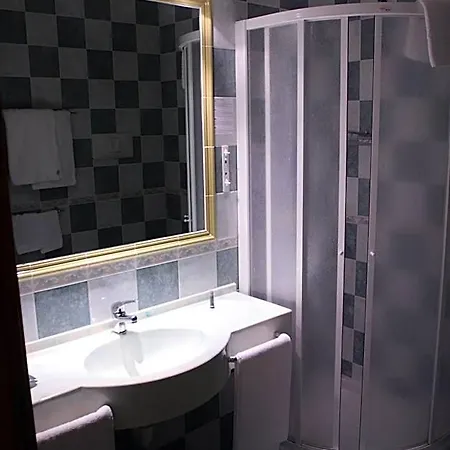 Felix Hotel 4*