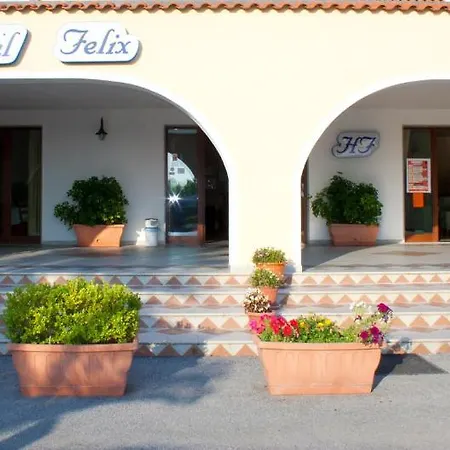 Hotel Felix 4*